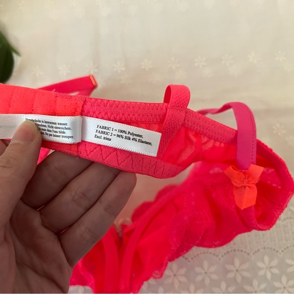 Mimi Holliday Hot Lips pink balconette bra with heart lace 32B - Picture 6 of 8
